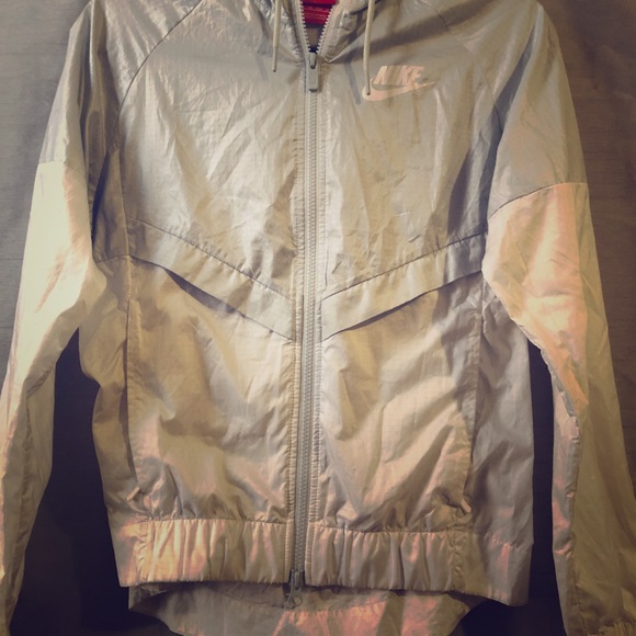 Nike silver and white track jacket - Picture 1 of 8